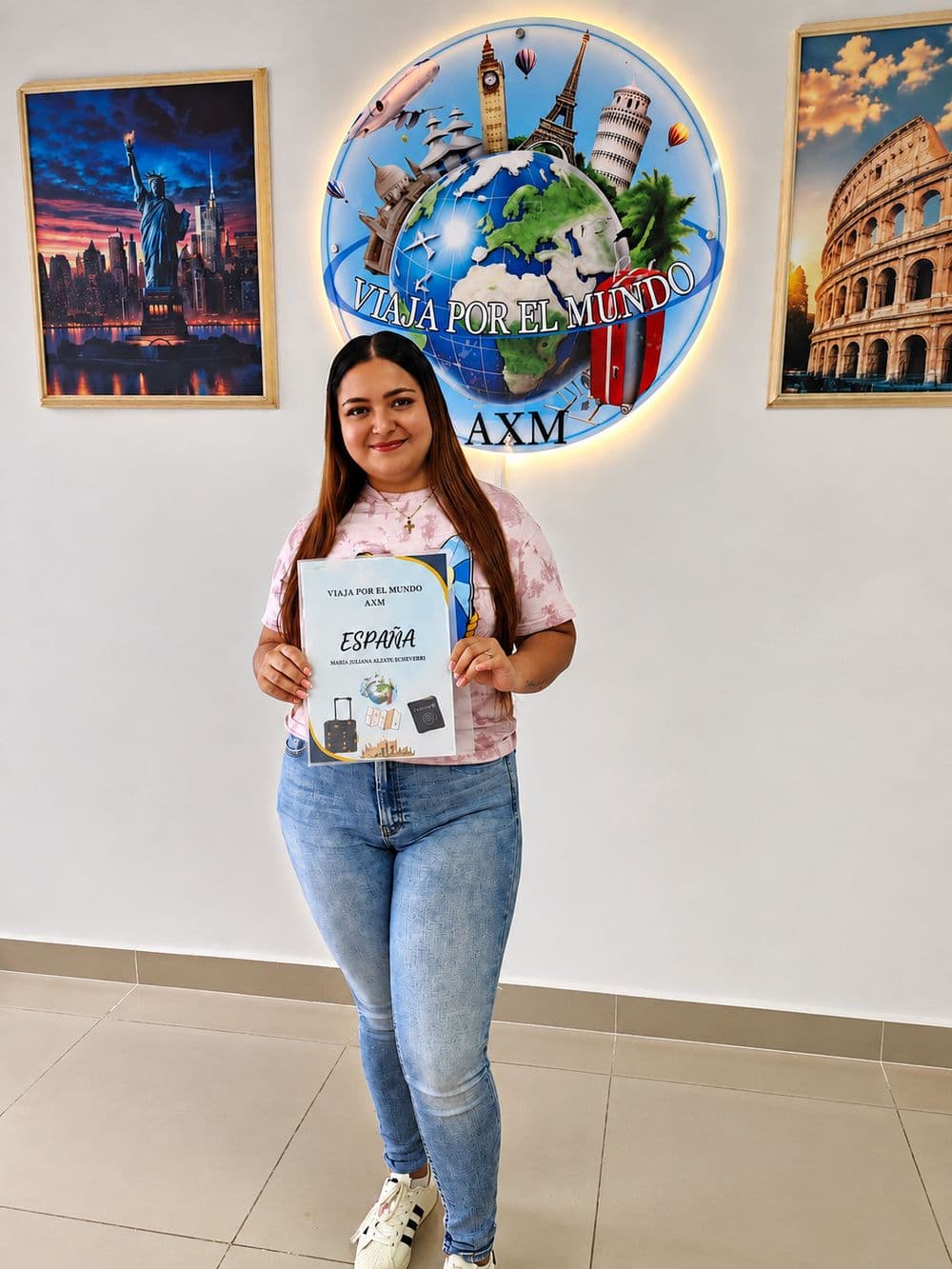 Cliente real de Viaja por el Mundo con su certificado de viaje a España